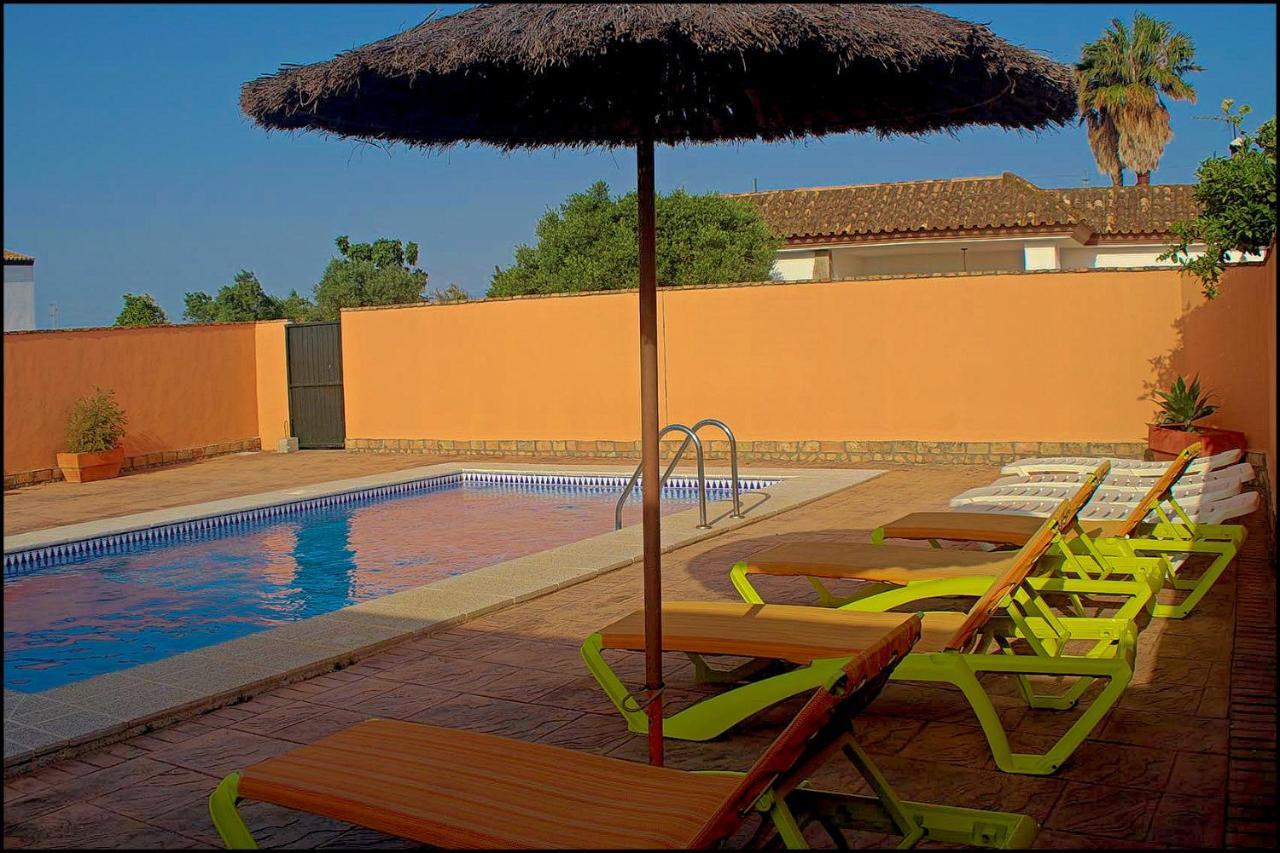 Chalet Con Piscina Privada コニル・デ・ラ・フロンテラ エクステリア 写真